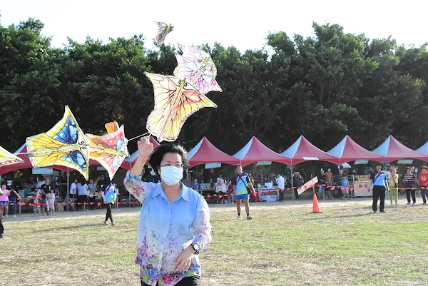 二林風箏節和你一起放風吹 草地野餐看特技風箏