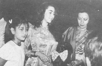 Unseen Rare pictures of the Kapoor Sisters