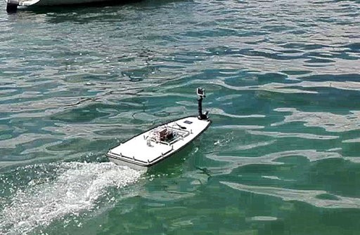 Water roboats transport the passengers for the first time