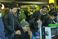 Iddarammayilatho Working Stills