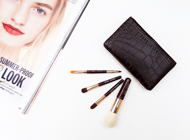 The Bobbi Brown Mini Brush Review