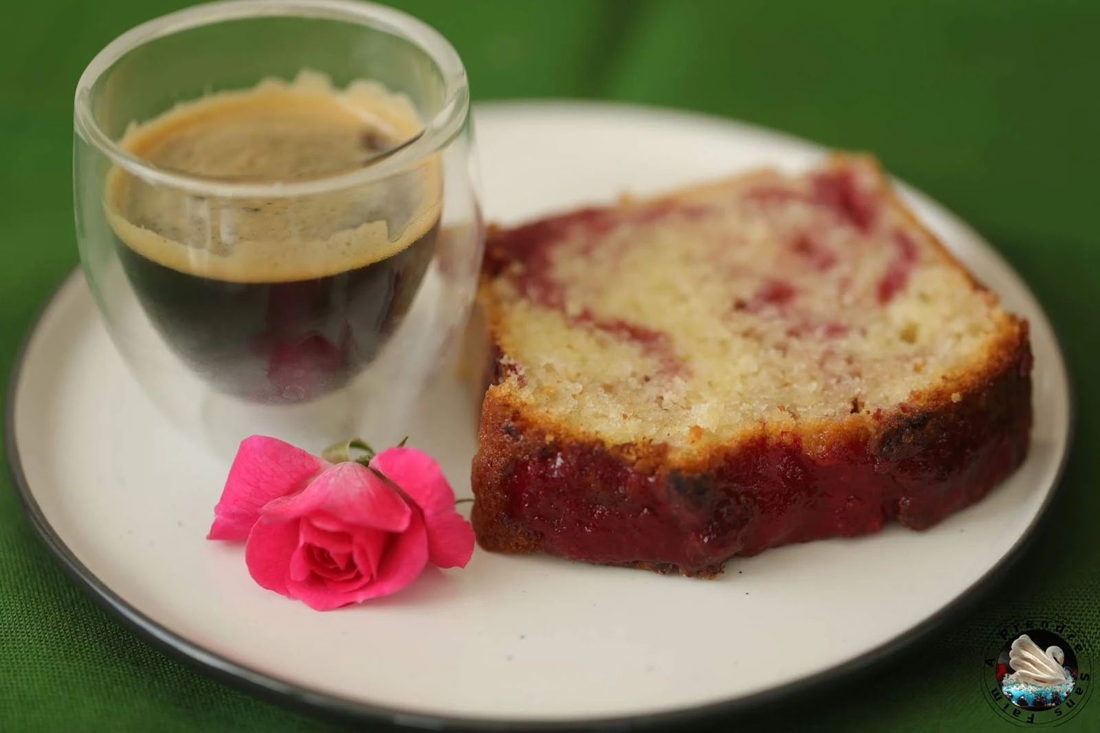 Cake marbré coulis de framboises