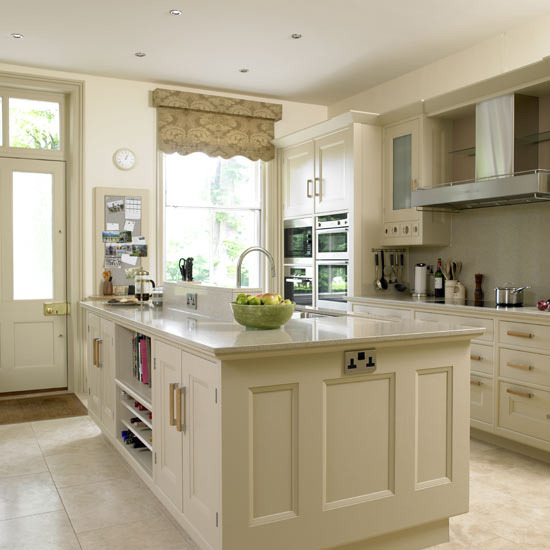New Home Interior Design Traditional Kitchen 