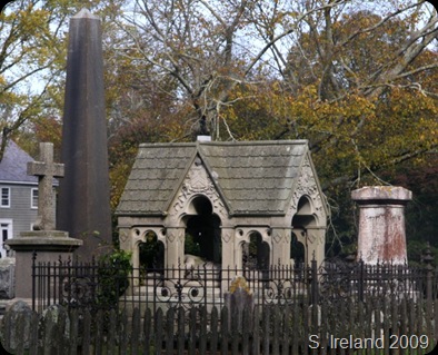 Lion Gardiner Tomb