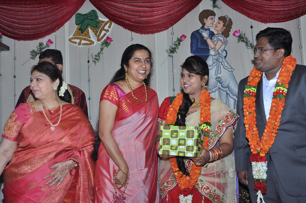 Anushia & Roy Antony's reception bash | actress y vijaya images  