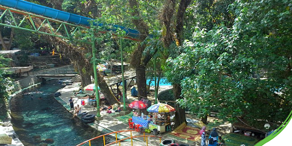 Kesegaran Waterboom Umbul Cokro Tulung - Tiket Masuk, Lokasi dan Aktivitas