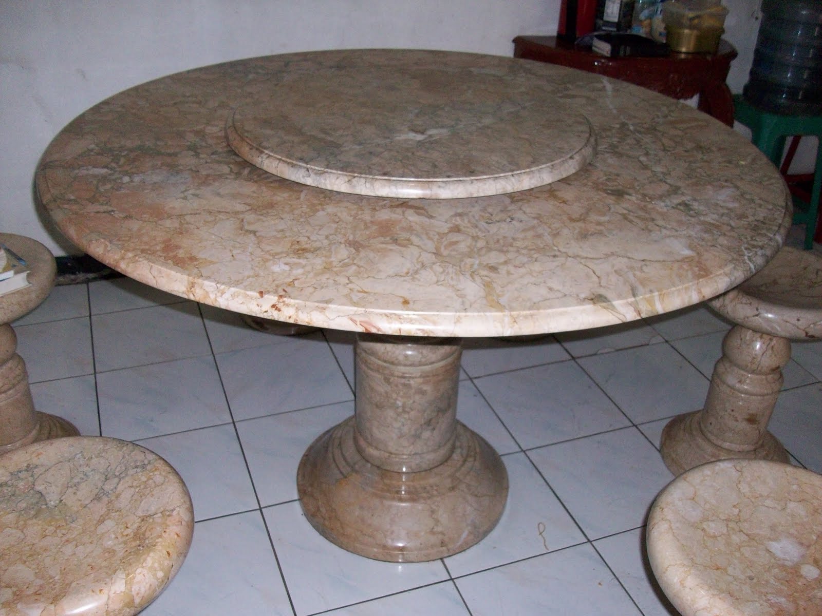 Dijual Meja Batu