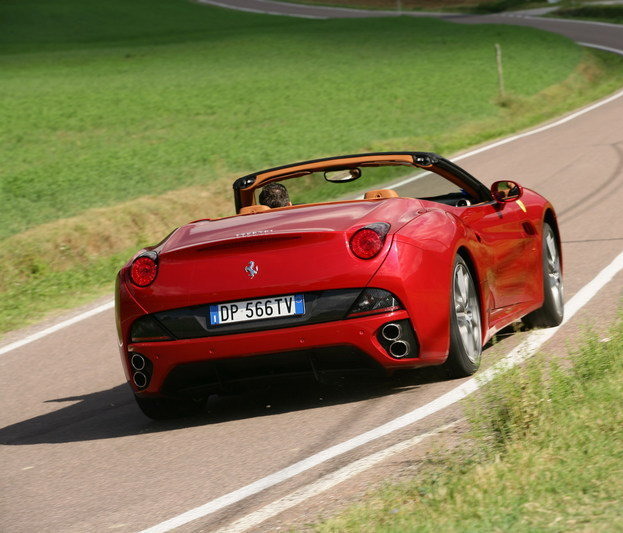 The 2011 Ferrari California also comes with new intelligent engine fan and 