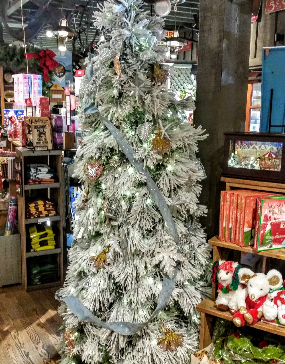 Old Neko: 2019 Christmas Trees at Cracker Barrel