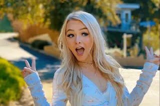 ZOE LAVERNE (TIK TOK STAR) BIOGRAPHY, BOYFRIEND, AGE, HEIGHT, WIKI, PHOTOS | 