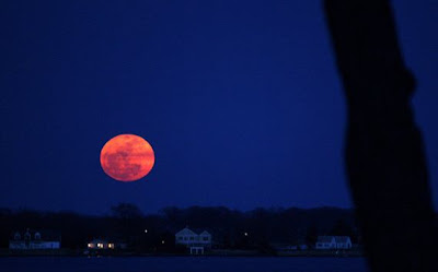 Supermoon Photos From Around The World Seen On  www.coolpicturegallery.us