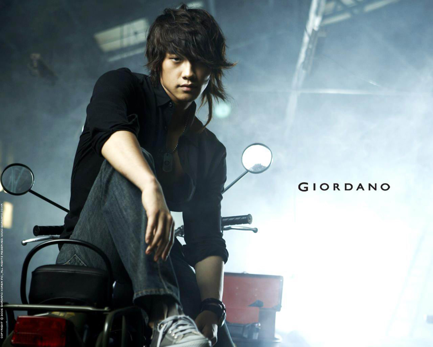 Aju-Kpop: Bi Rain K-Wallpaper