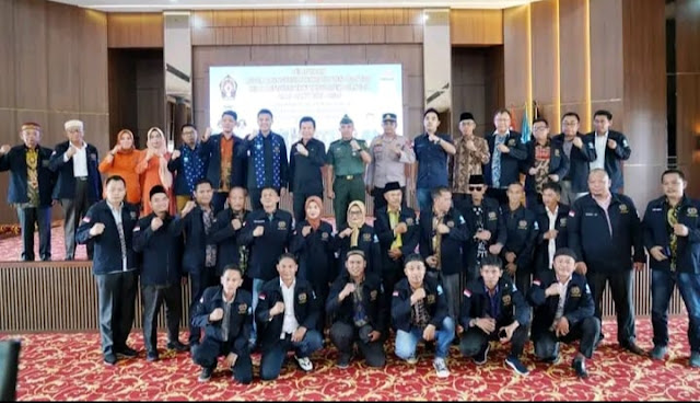 
Ketua DPRD  Ogan Ilir Suharto HS, Hadiri Pelantikan Ketua  PWI Ogan Ilir
