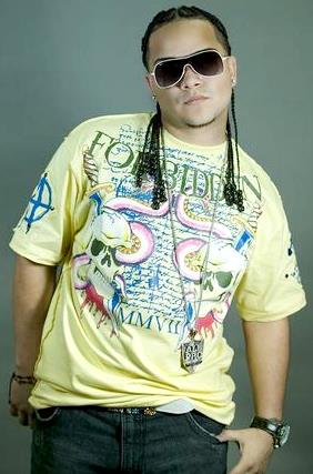 Foto de Maximan posando para fans