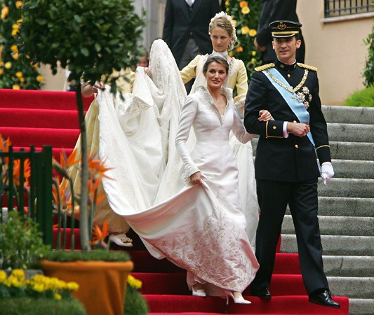 What did you think of Letizia's wedding gown