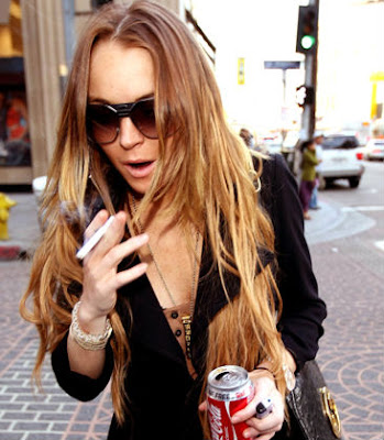 Lindsay Lohan  Hollywood Actress Smoking Photo