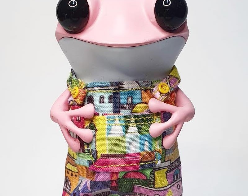 New TOWNIE FROGGIE APO Frog from twelveDot