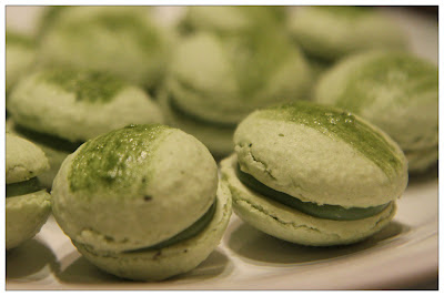 Green tea macarons