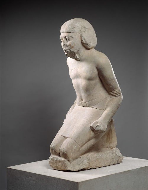 Statue of Kneeling Captive: Dynasty 6