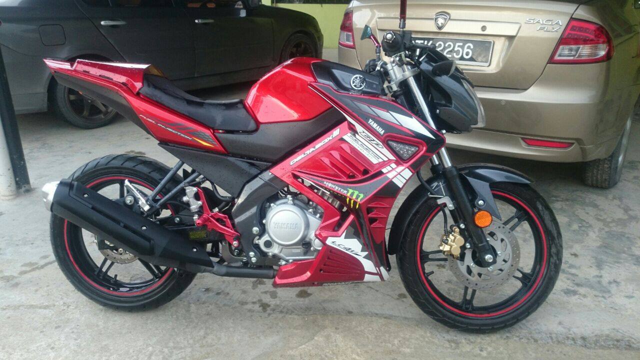 Gambar Modifikasi New Vixion Advance Full Fairing Lightning Velg