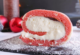 Brazo de gitano relleno de confitura de fresa y mousse de chocolate blanco Receta Brazo gitano