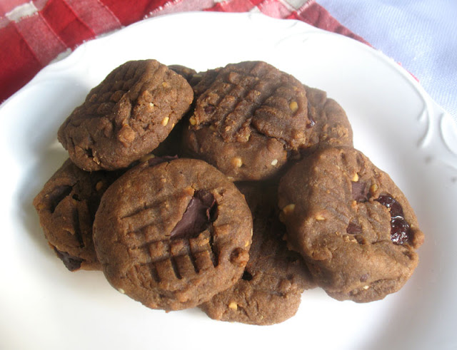 Peanut Butter Chocolate Chunk Teff Cookies