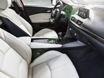 2018 Mazda3 front interiorv