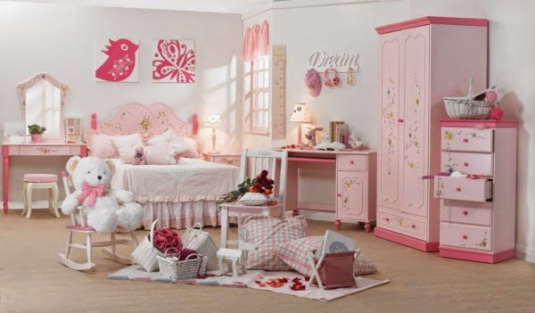 Habitación rosa para niña