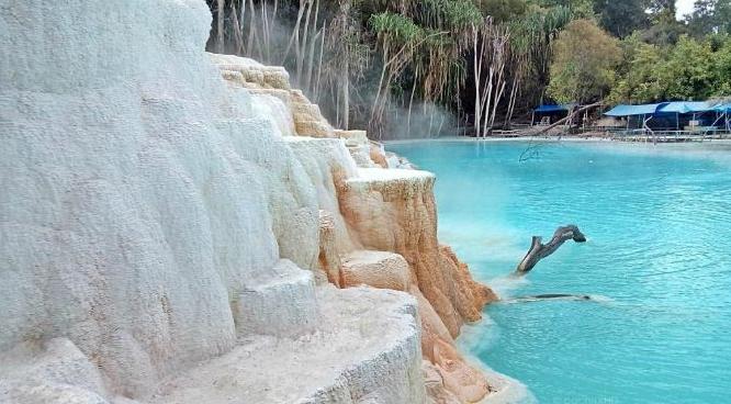 Kawah Putih Tinggi  Raja Wisata Alam  Paling  Keren dan Hits 