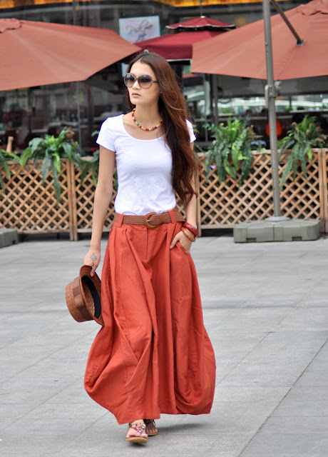 Long Summer Skirt With White Shirt And Classic Hat Just For Ladies