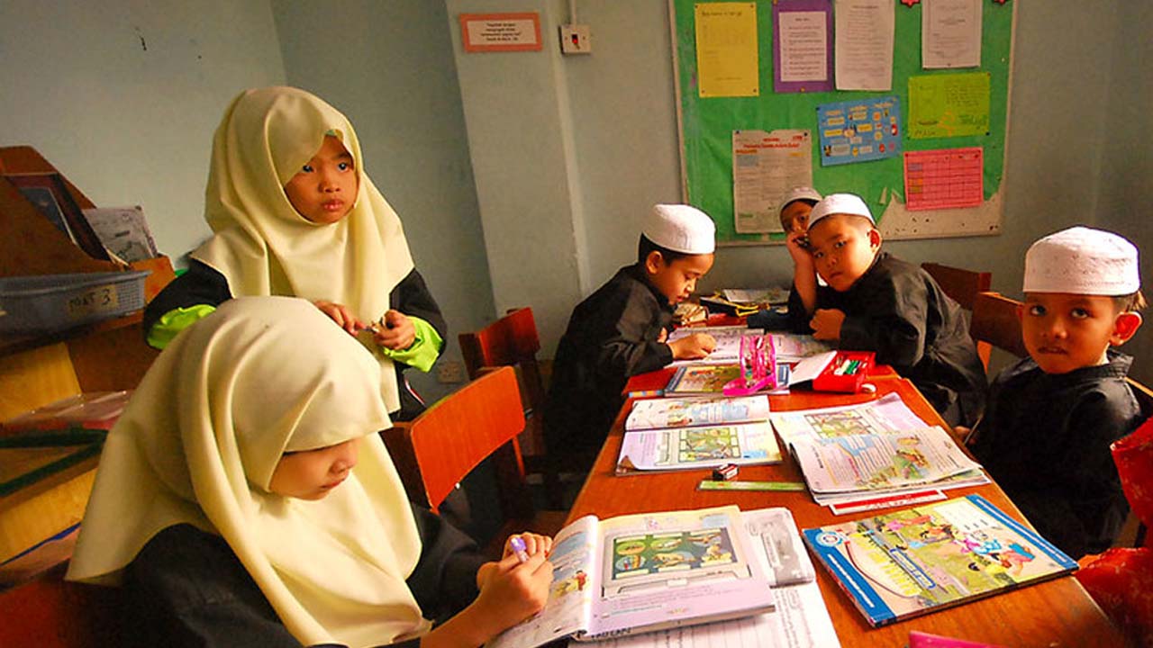 Praktek Sosialistik Dalam Pendidikan Islam