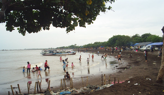 Wisata Pantai Tanjung Pasir di Tangerang 