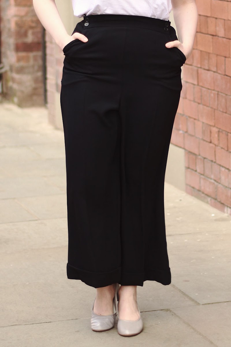 Alexa Chung wide leg trousers | www.itscohen.co.uk