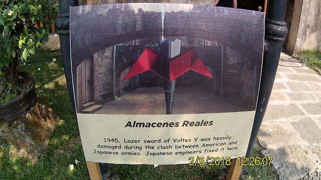 almacenes reales signboard