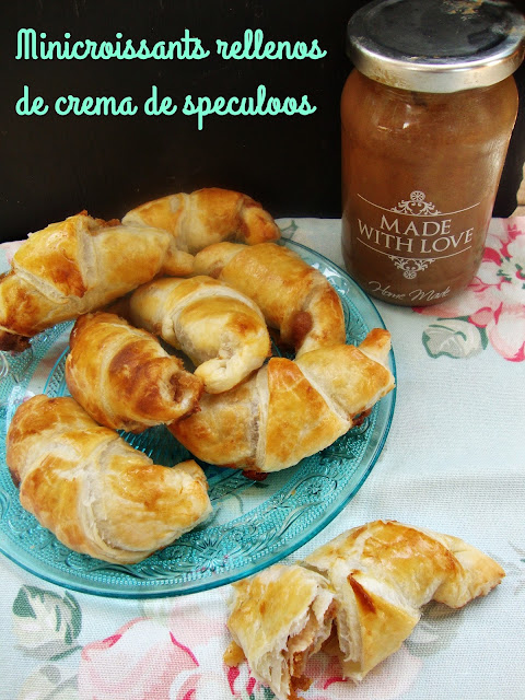 mini croissants rellenos de crema de spéculoos