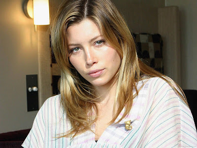 Jessica Biel Glamorous Wallpaper-706-1600x1200