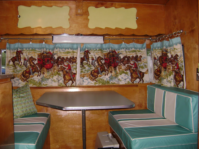 Banquet in Camper