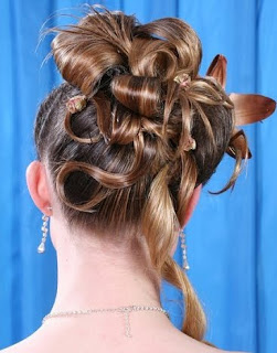 Cool Prom Updos For Girls In 2010