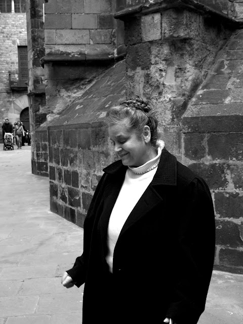 Pilar barcelona gotic opera singer