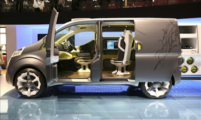 Complete look of Nissan NV200