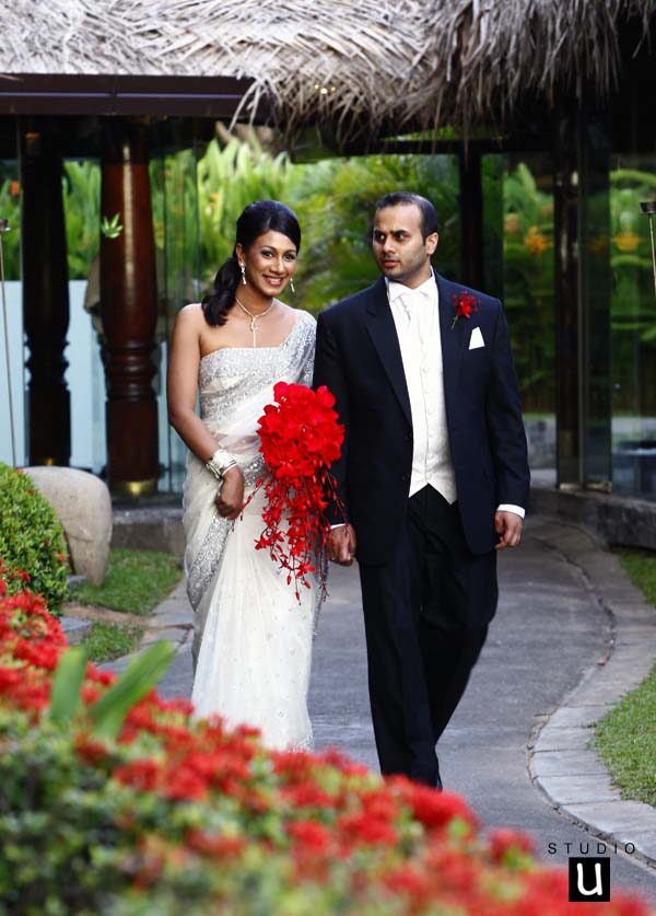 Goalpostlk wedding  dress  in sri  lanka 