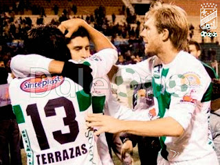 Oriente Petrolero - Diego Terrazas - Ronald Rea - Alejandro Schiapparelli - Oriente Petrolero 2010 - DaleOoo.com página del Club Oriente Petrolero