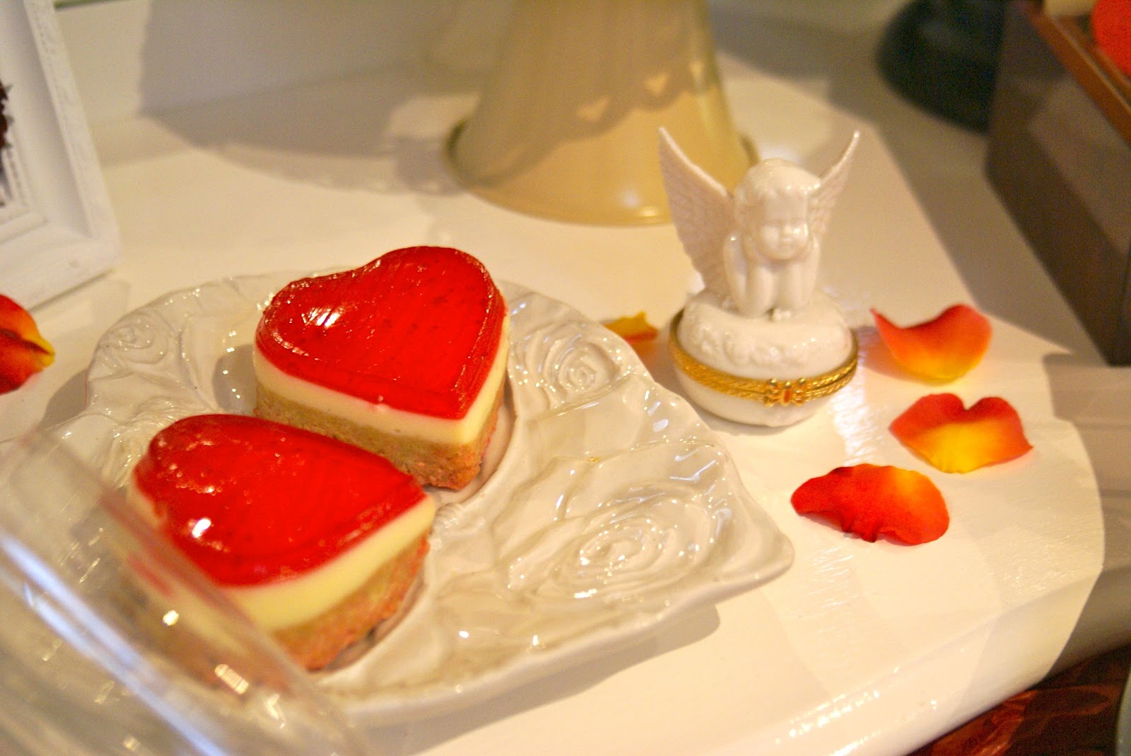 Happy Valentines Day!! – Elegant Queen Anne Dresser