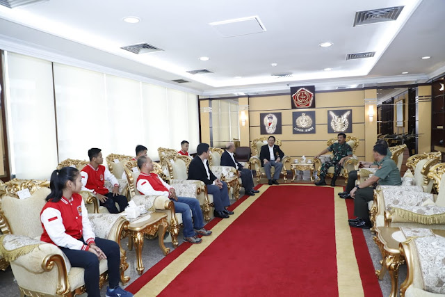  Panglima TNI Terima Pengurus Karate Kandaga Prana Shokaido