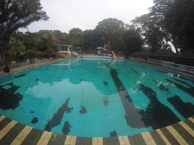 wisata kolam renang cimelati sukabumi