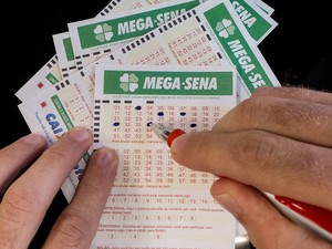 Mega-Sena acumula e prêmio vai a R$ 200 milhões