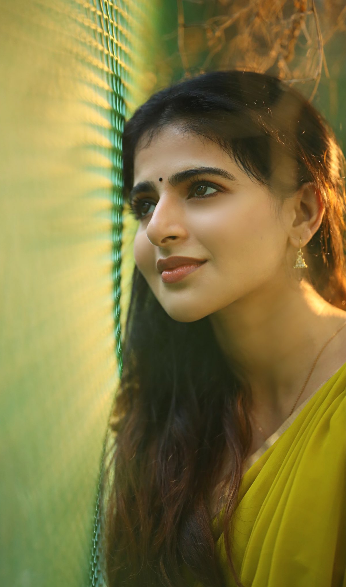 Iswarya Menon UHD HD Photos