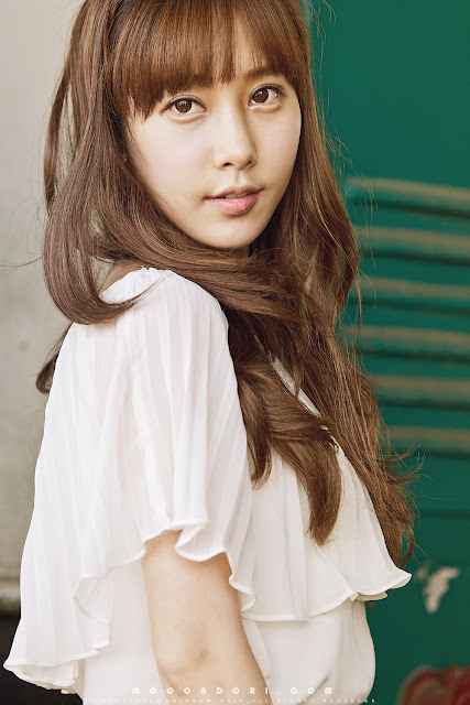 4 Im Min Young - Outdoor-very cute asian girl-girlcute4u.blogspot.com
