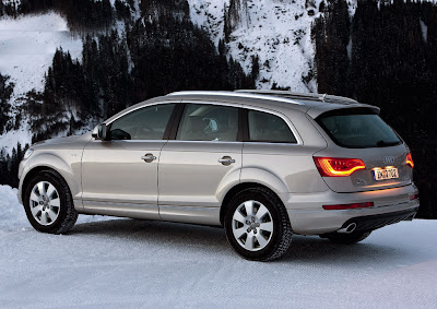 2011 Audi Q7 Side View