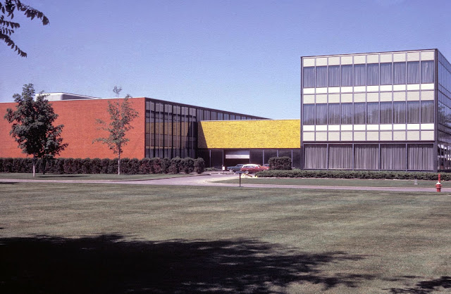 General Motors Technical Center in Michigan | Eero Saarinen | 1955